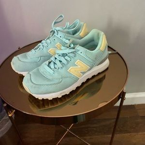 Blue New Balance :)